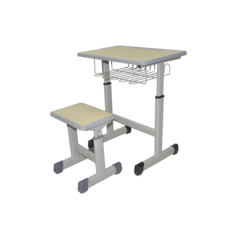 UC-A0903 Primary And Secondary School Students Study Desks And Chairs